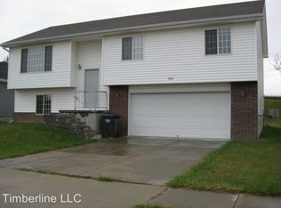 1940 Timber Ridge Rd, Lincoln, NE 68522