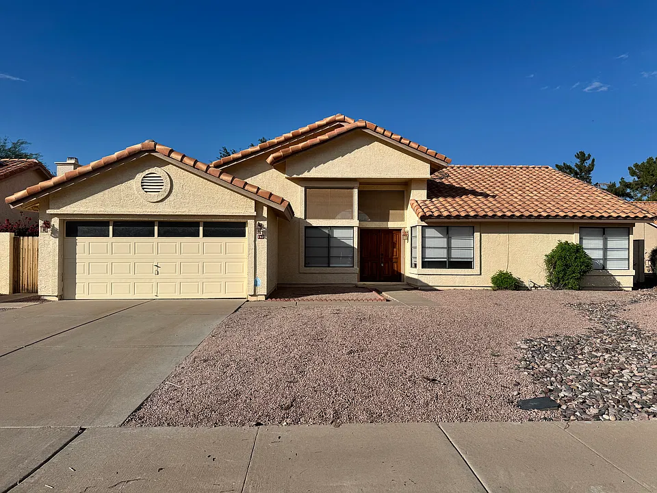 148 W Dawn Dr