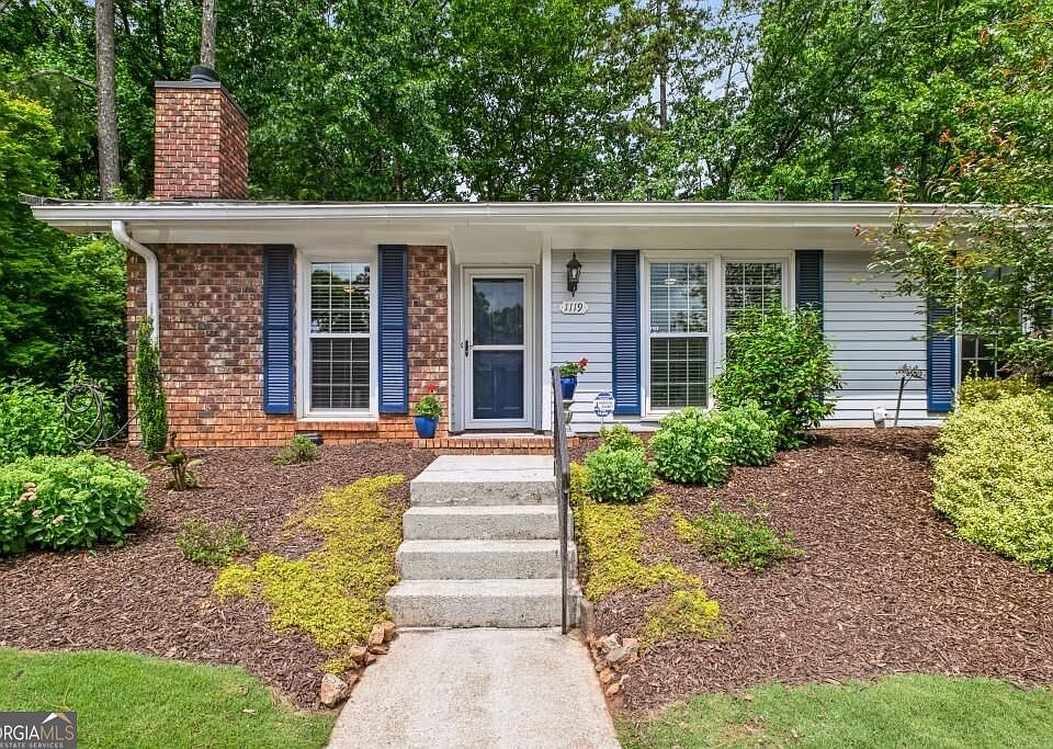 1st image of 1119 Moorestown Cir