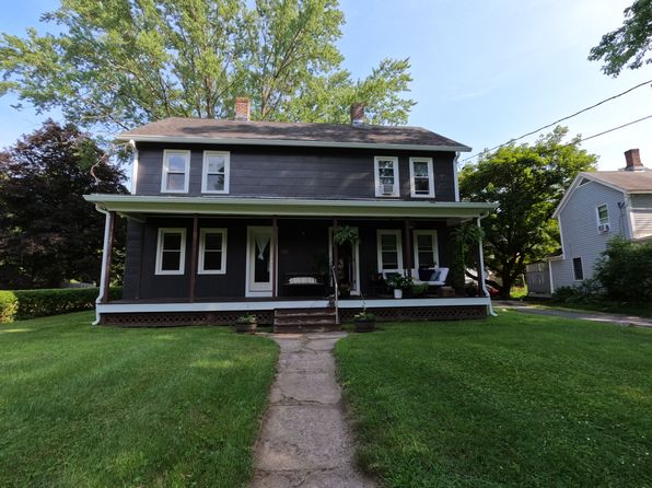 48 Ryan Rd