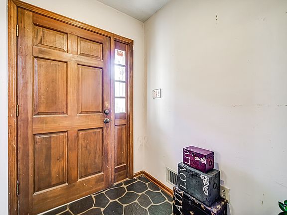 4th image of 3190 Rhonda Dr
