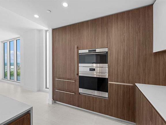 5th image of 5713 BOWEN DANIEL DR. #1506