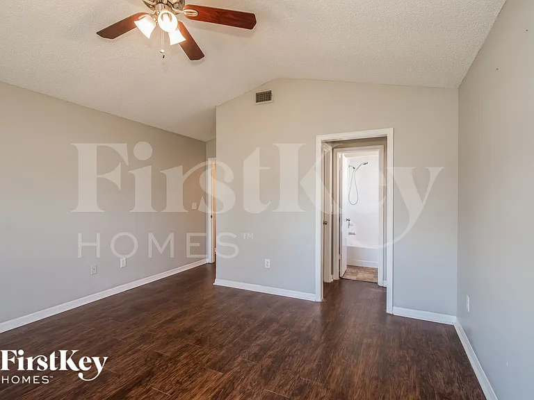 7734 Pikes Peak Dr — Photo 13