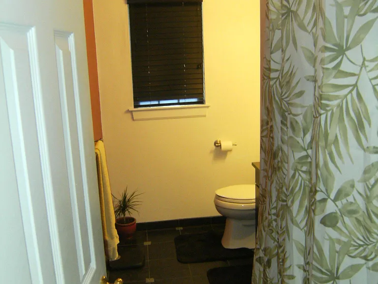 48 Ash Ave #A — Photo 4