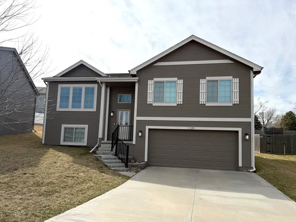 7720 N 90th St, Omaha, NE 68122