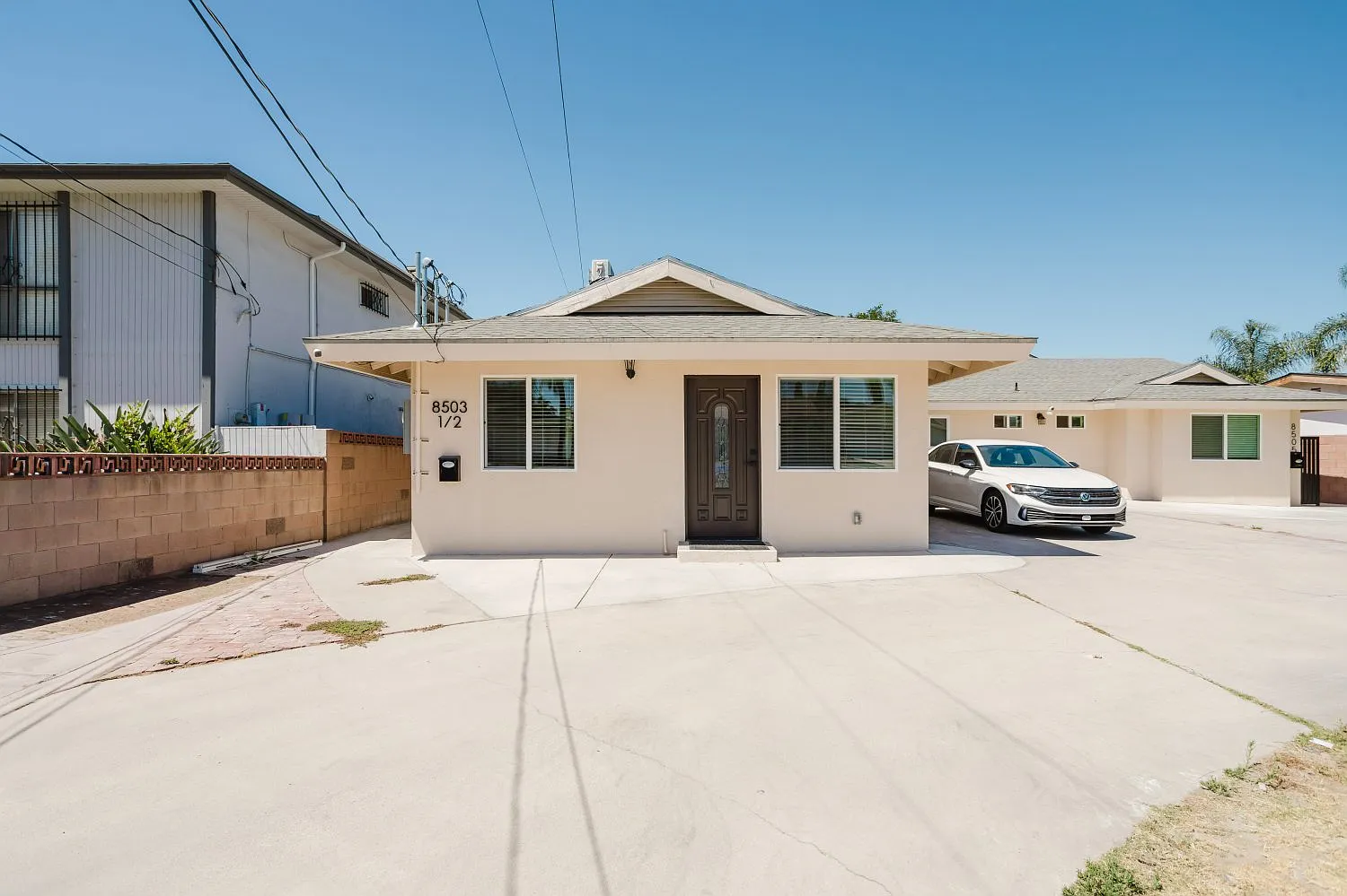 1 bed, 400 sqft, $2,000 — Photo 1