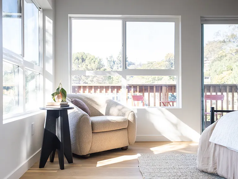 2210 3/4 Echo Park Ave — Photo 20