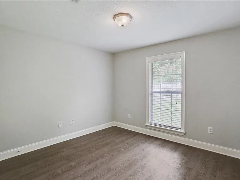 428 Wildberry Cir — Photo 13