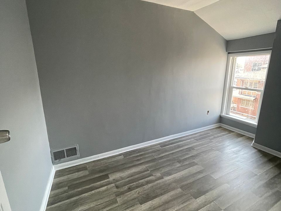 2 Bedroom