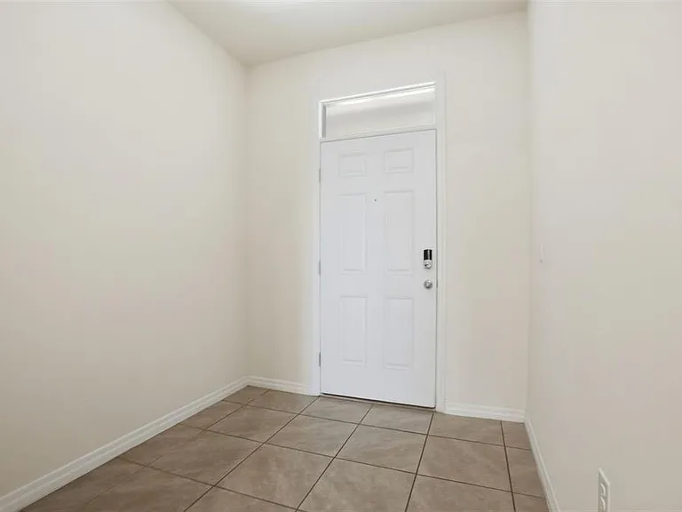 5267 Dragonfly Dr — Photo 5