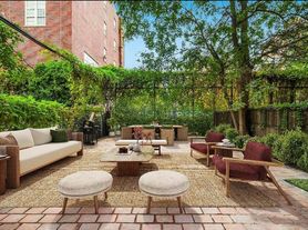 623 E 11th St, New York, NY