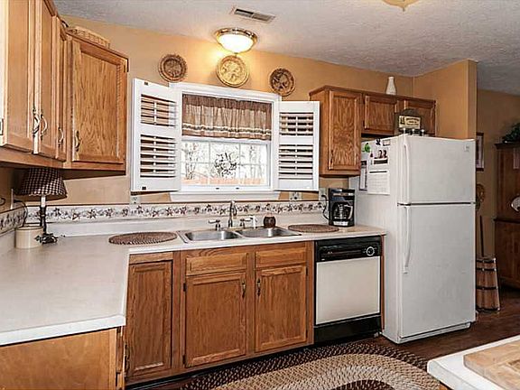 4th image of 4327 Churchman Ct