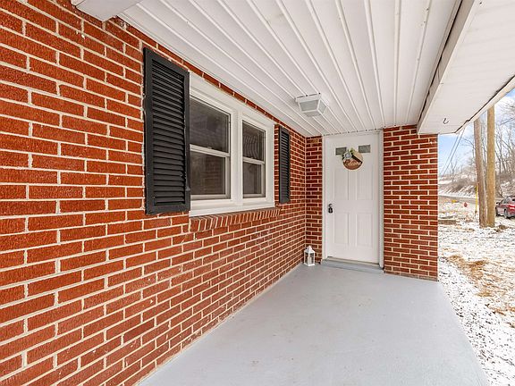 5th image of 470 Riverside Rd