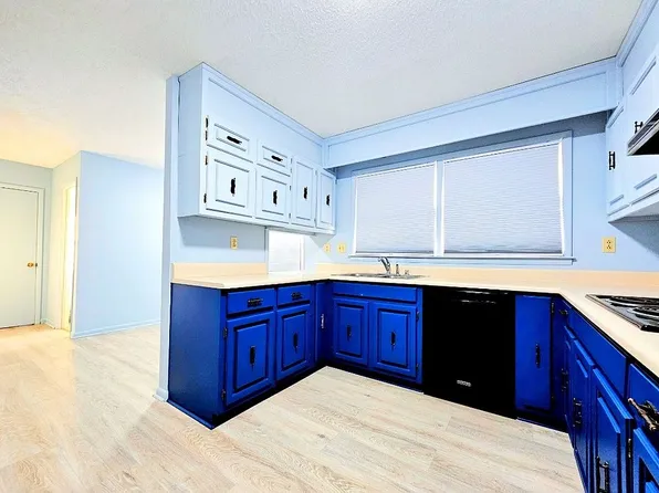 7809 Horseshoe Trl SE, Huntsville, AL 35802