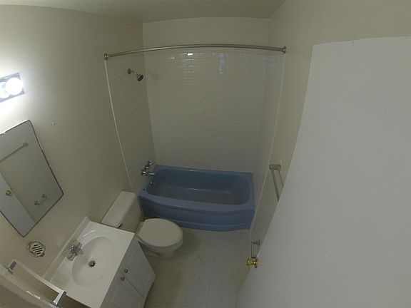 5th image of 3918 Thomason Ave APT 11
