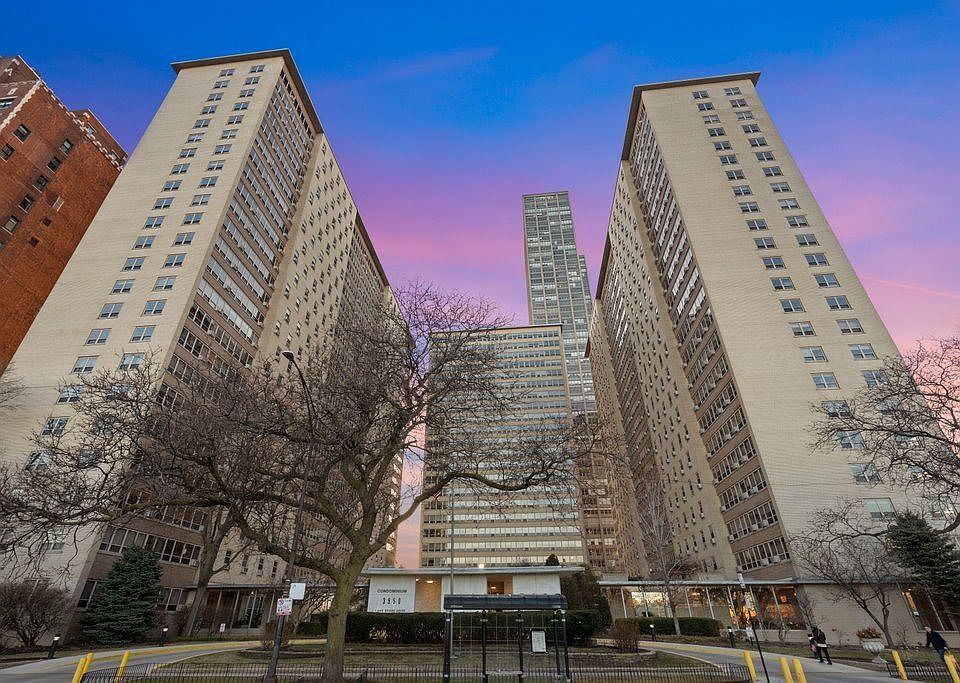 1st image of 3950 N Lake Shore Dr APT 1204