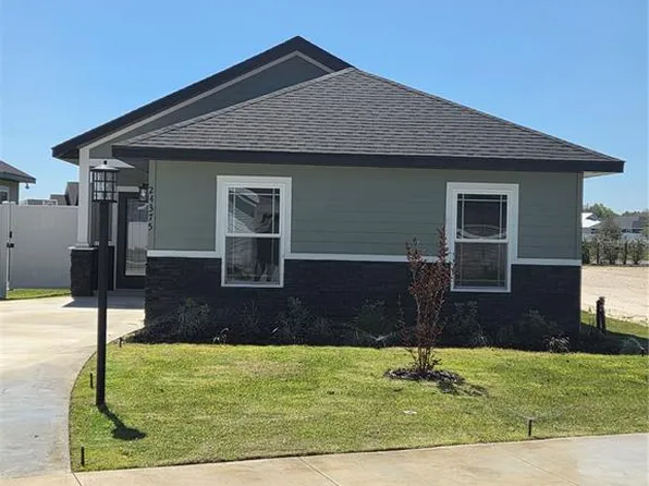 24375 SW 18th Ln, Newberry, FL 32669