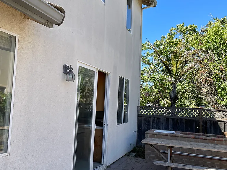 1136 Verona Way — Photo 23
