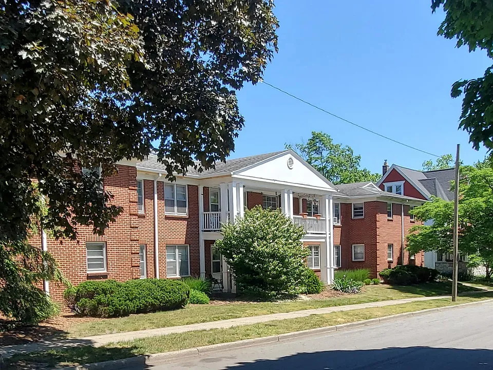 76 Union Ave SE #207