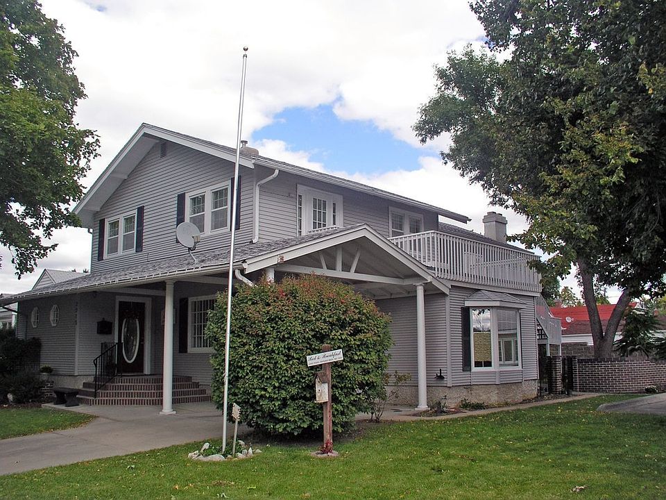 1st image of 2915 5th Ave
