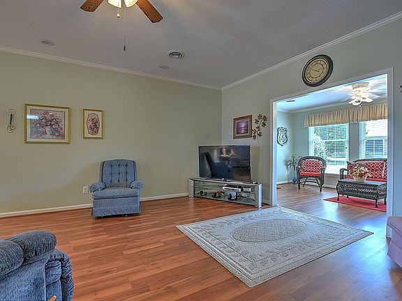 5th image of 195 West St #195