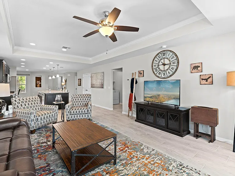 418 Fannin Ct — Photo 25
