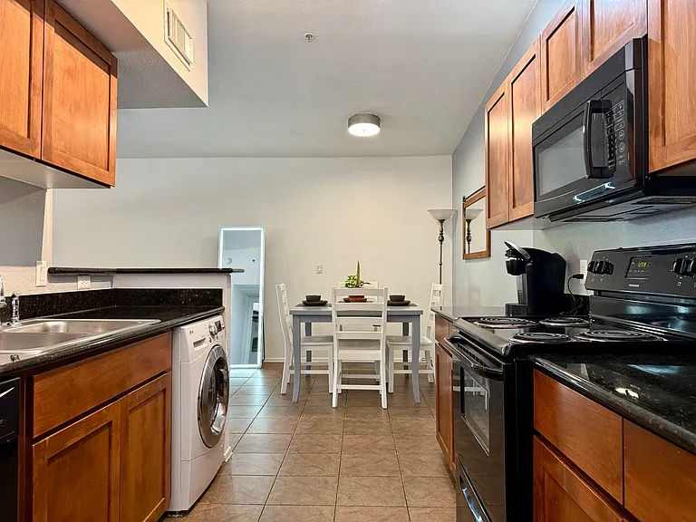 1385 W University Ave #8-260 — Photo 4