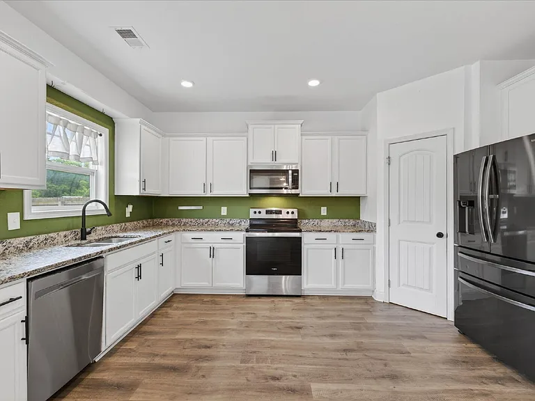 1264 Black Oak Cir — Photo 4