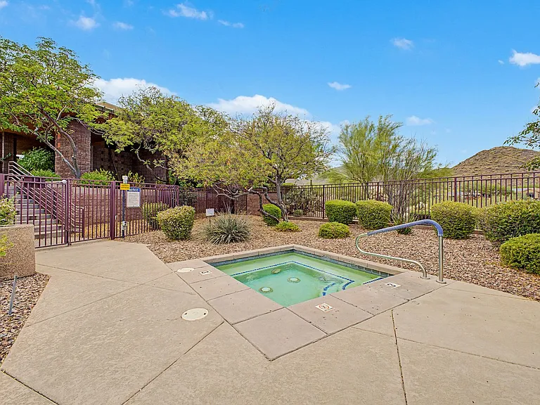 1676 W Morse Dr — Photo 37