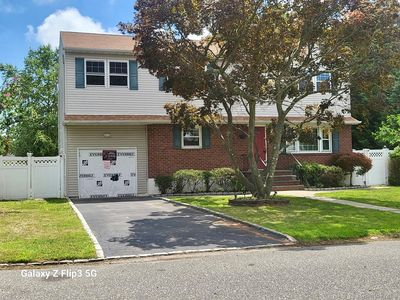 22 2nd Street, Ronkonkoma, NY, 11779
