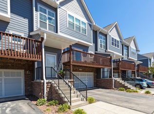 205 Alberta Ln, Little Canada, MN 55117