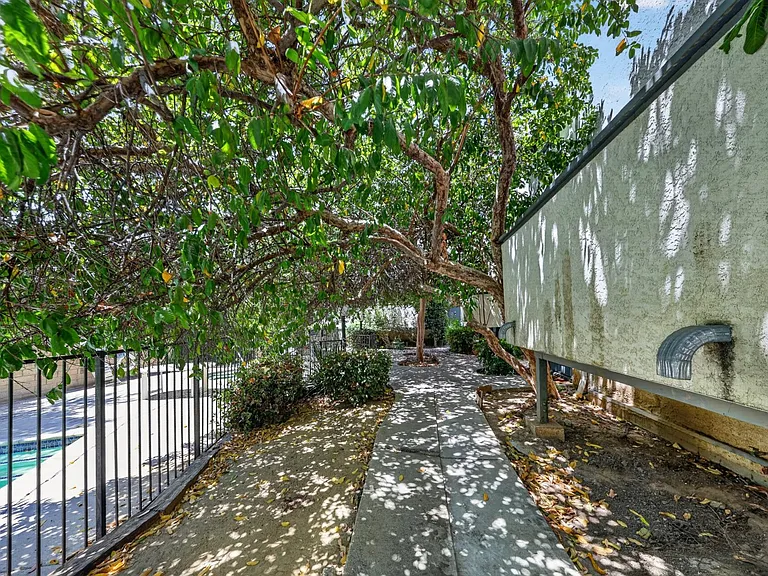 9540 Sepulveda Blvd #11 — Photo 17
