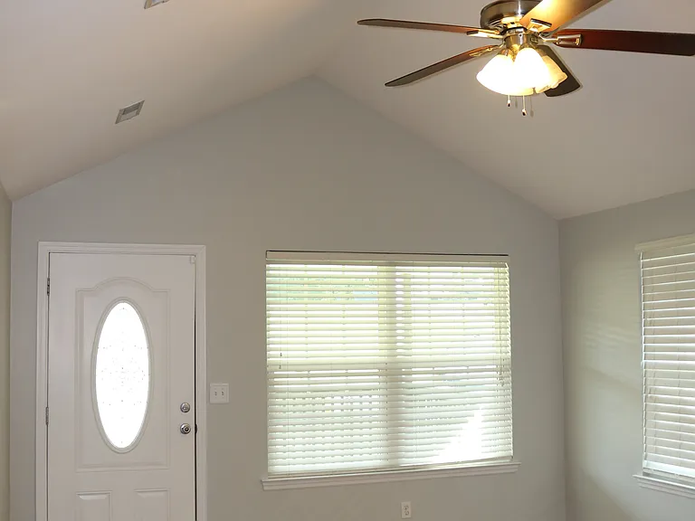 211 Martin Rd — Photo 40