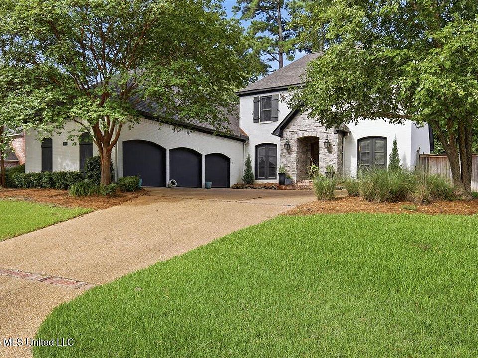 1st image of 520 Heatherstone Ct