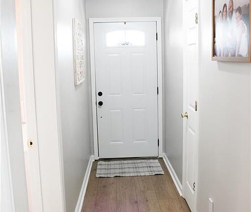 3rd image of 123 Lee Road 547