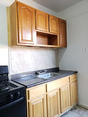 Rented by Signature Property Realty | media 28