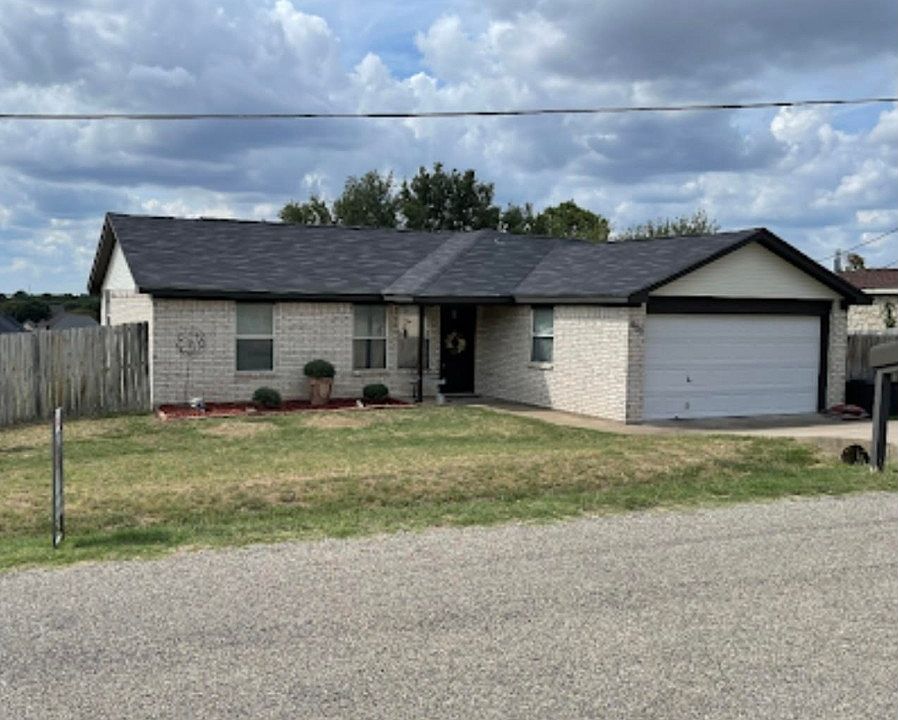 900 Mustang Trl, Granbury, TX 76049 Zillow