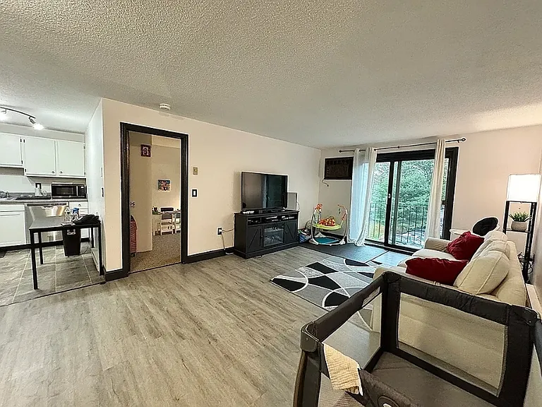 80 Stanton St #32 — Photo 2