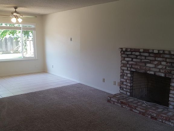 Family room and dinette