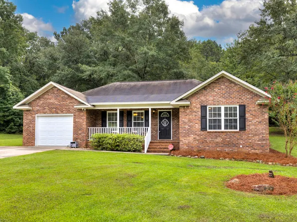 30 Rainmaker Ct, Dalzell, SC 29040