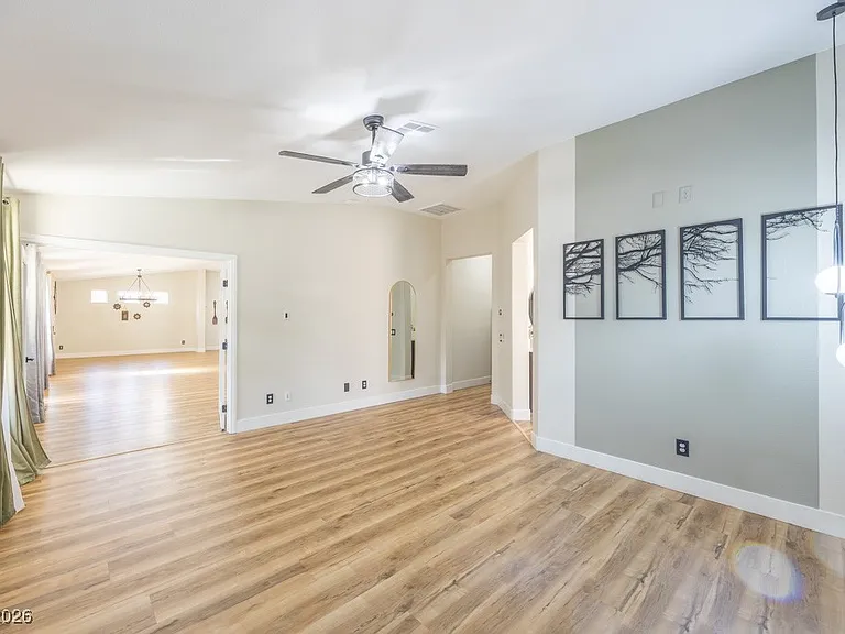 8217 Cabin Springs Ave — Photo 18