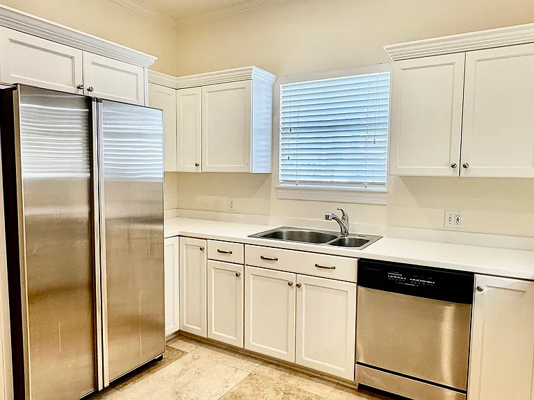 1708 W Morrison Ave — Photo 3