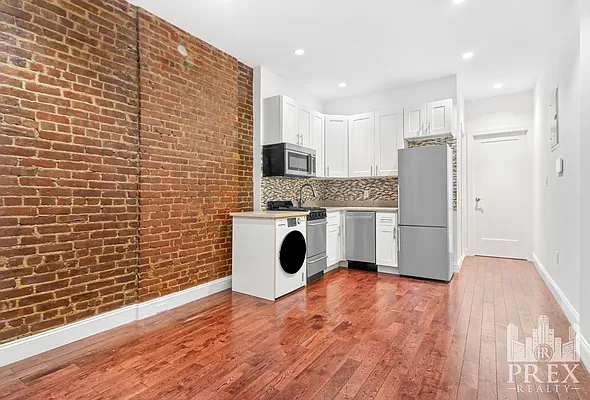 Rented by PREX Realty Corp | media 10