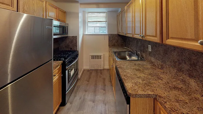 Rented by Metro Garden Realty NYC | media 36