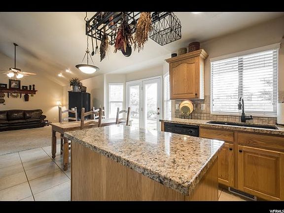 4th image of 9156 S Wisteria Way