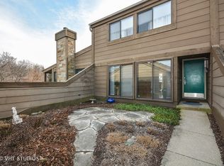 146 Aberdeen Ct, Geneva, IL 60134