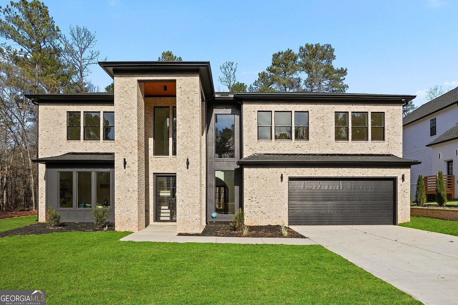 2210 Escalade Ct photo 1