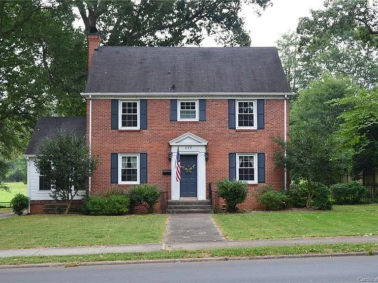 436 Sullivan Rd — Photo 1