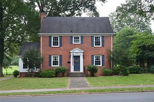436 Sullivan Rd Photo 1