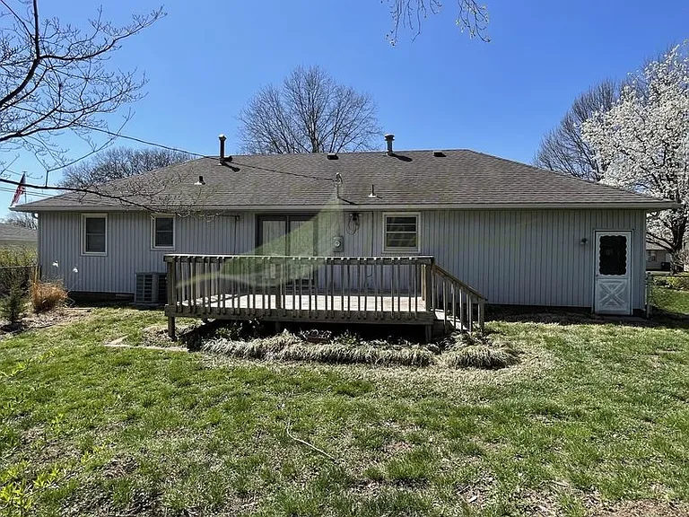 805 SW Lea Dr — Photo 13
